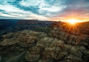 Grand Canyon West Rim - Helicopter Flight- Famous Dream Tour