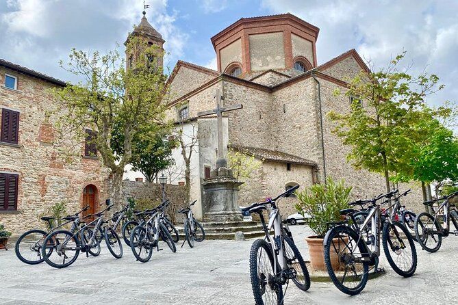 Around Lucignano Private ebike tour and Cooking Class