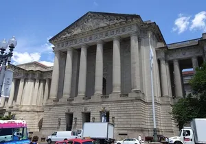 Washington DC Museums self-guided walking tour & scavenger hunt