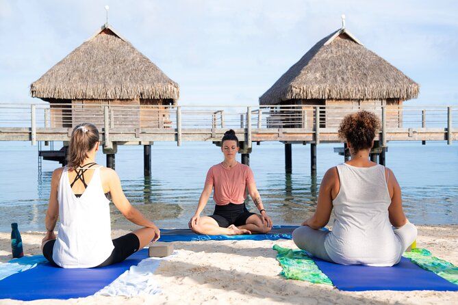 Yoga in front of the lagoon · An exceptional experience at Manava Moorea