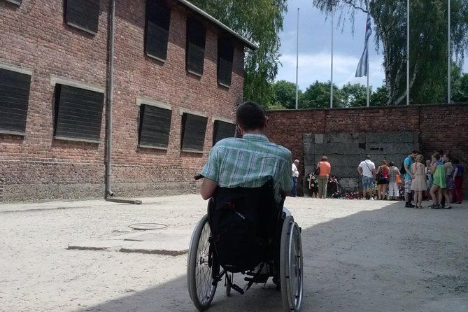 Wheelchair accessible PRIVATE transfer to Auschwitz - Birkenau