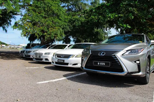 First Class Private Transfers from UVF Airport To Any SANDALS Resort (Roundtrip)