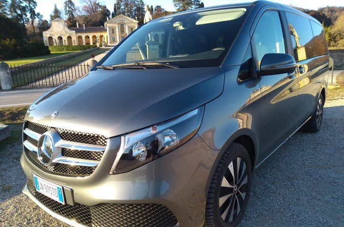 Private transfer, chauffeur service, from Venice Marco Polo airport to Padua