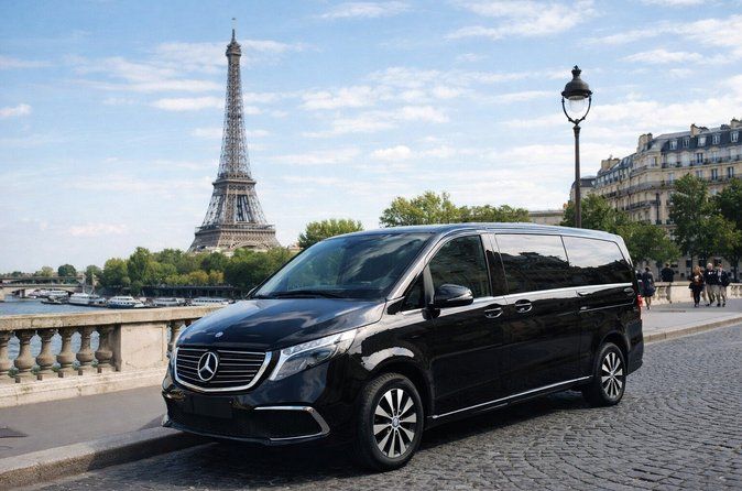 Paris Airport CDG Arrival Private Transfer to Paris by Luxury Van