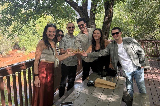Private Vineyard Tour in Party Bus (4 Vineyards), Includes Lunch