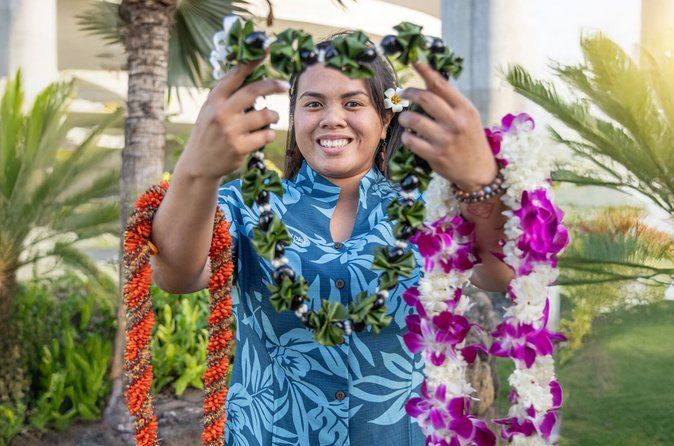 Traditional Airport Lei Greeting on Kahului Maui