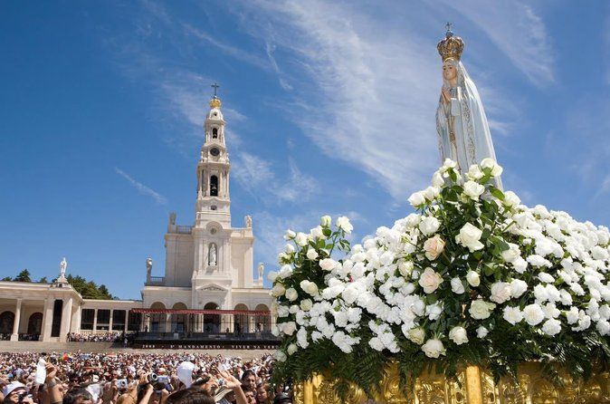 From Lisbon: Fátima Private Pilgrimage Day Trip