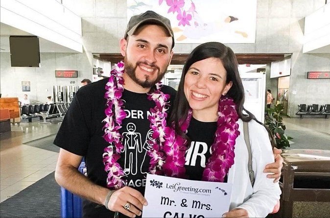 Honeymoon Airport Lei Greeting on Kona Hawai'i