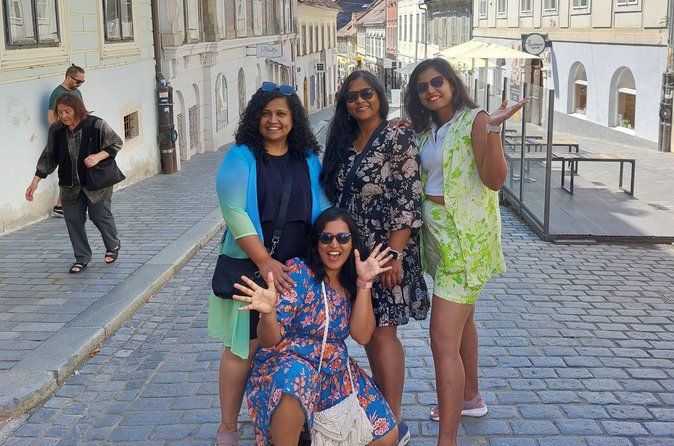 Zagreb Group Walking Tour with Funicular Ticket