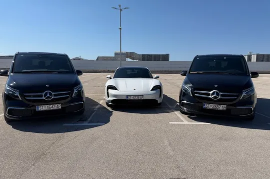 Private transfer from Split airport to Split, 1-7 person