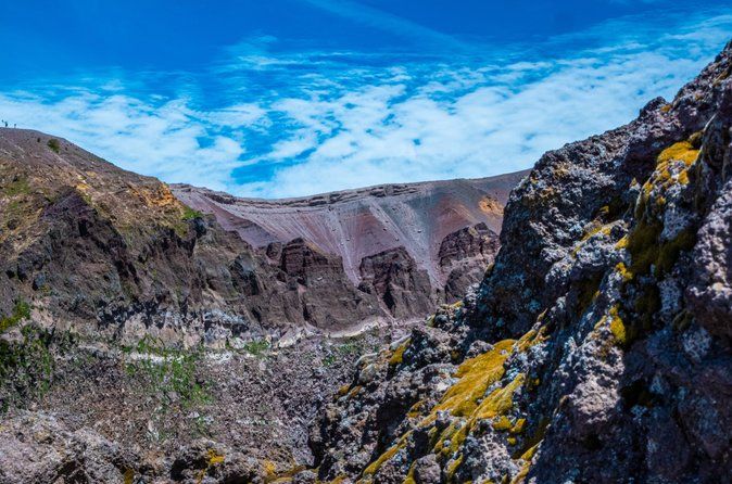 From Pompeii: Day Tour of Pompeii and Vesuvius with Bus Transfer