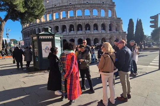 Small Group Guided Tour Of Colosseum, Roman Forum & Palatine Hill