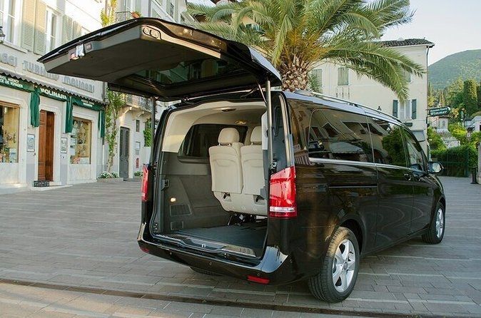 Airport Transfers from Kingston.