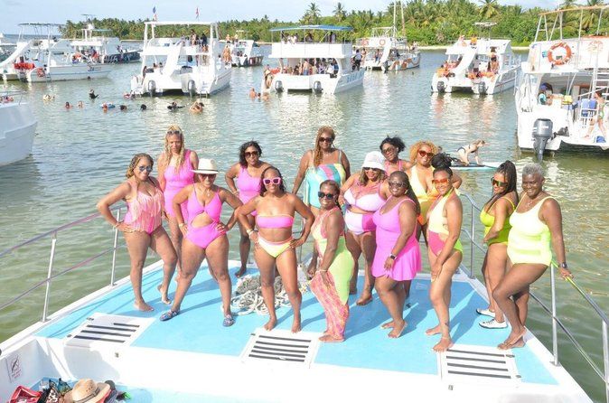 Punta Cana Catamaran Party Boat: Snorkeling, Open Bar & Snacks.