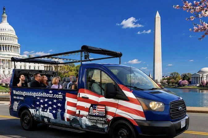 Washington DC Monuments &History Small Group Guided Open-Air Tour