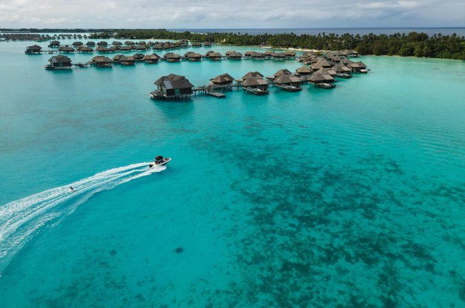 Bora Bora Watersports Center : Wakeboard-Ski-Tube-Foil