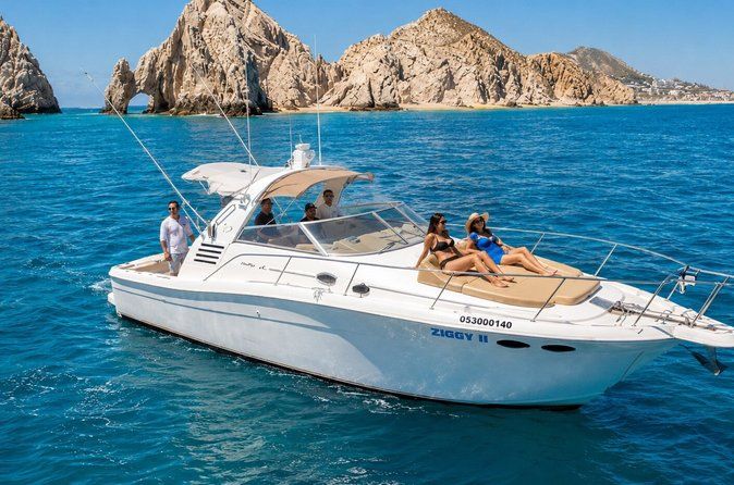 Cabo Private 36ft Yacht – Scenic Cruise & Relaxation