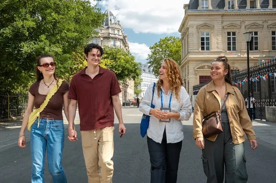 Paris Le Marais Walking Tour: An Incredible History - Small Group