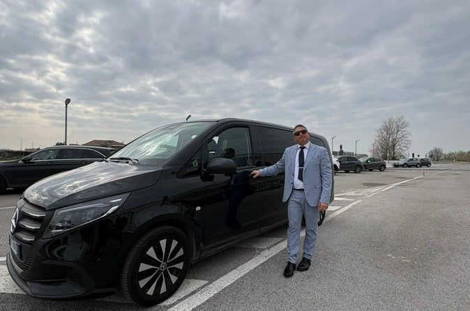 Private Transfer from Amalfi to Naples Airport,Naples station