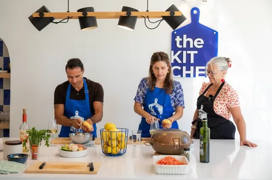 Lagos Market Tour & Seafood Cataplana Cooking Class