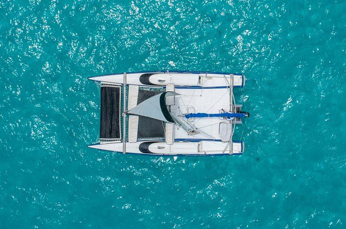 Isla Mujeres Basic Trip with Snorkel and Open Bar