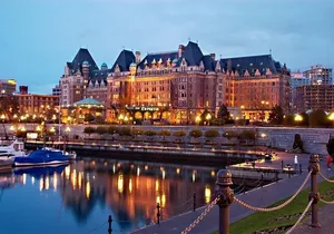 Vancouver, Whistler, Victoria With Butchart 2 Days Tour Private