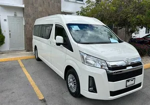 Private Roundtrip Transfer from Cancun Airport up to 15 people