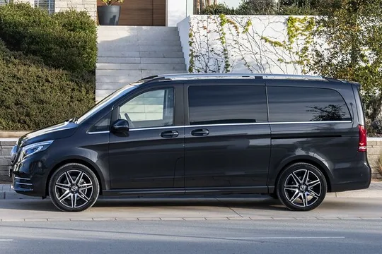 Departure Transfer Barcelona to El Prat Airport BCN by Luxury Van
