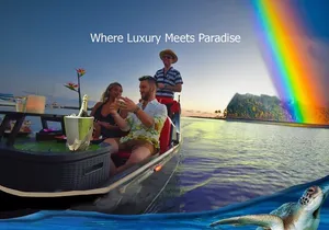 2-Hour Small-Group Gondola Excursion in Waikiki