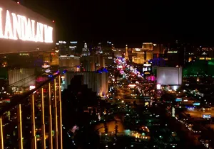 Vegas Night out with 4 Bars Photos and VIP Bottle Service at a Prestigous Club