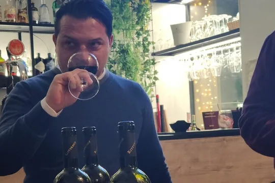 Course in Rome: Wine Education with Food - mini sommelier course