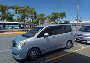 Kingston Airport Transfers Private Taxi Service***