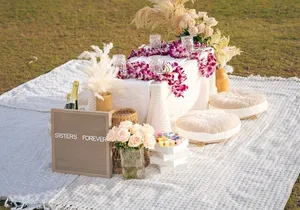 Hawaii Beach Picnic Date