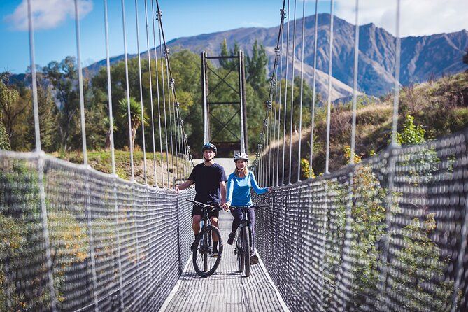 Arrowtown to Gibbston – Iconic Arrow River Bridges Bike Ride