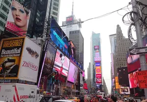 New York Midtown self-guided walking tour & scavenger Hunt