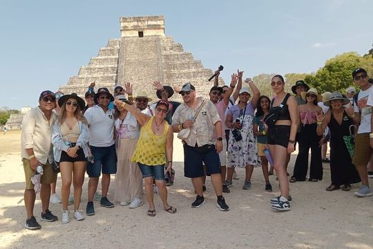 Cancun 1-Day Tour with Fenced View and Mayan Cenote