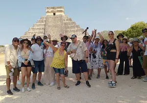 Cancun 1-Day Tour with Fenced View and Mayan Cenote