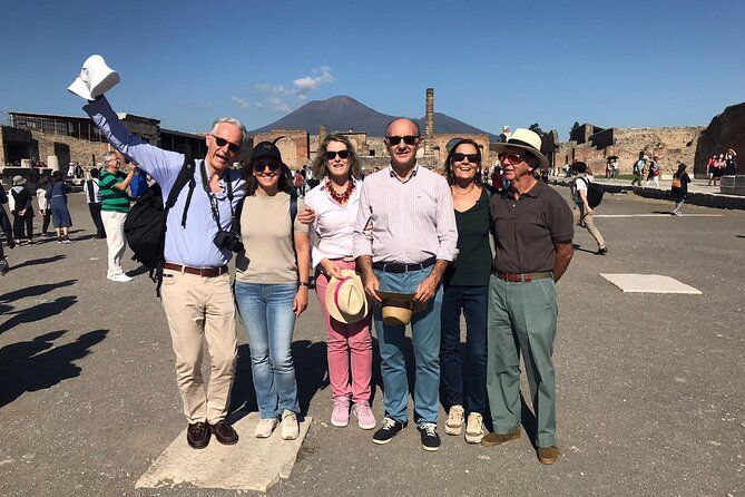 Private half-day tour with expert guide in the archaeological site of Pompeii