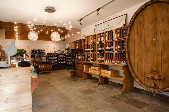 Private Inverness Family Tour: History & Markets
