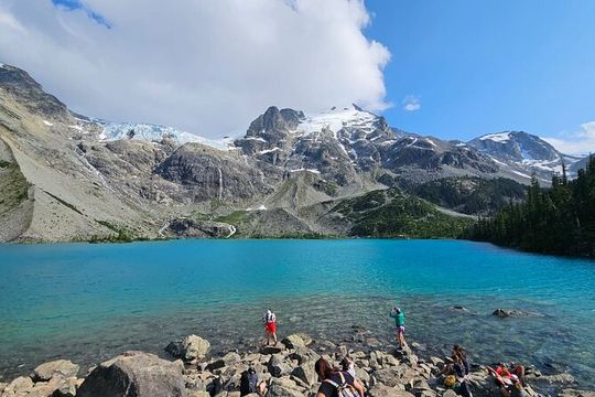 Joffre lakes/ Hiking Day Trip