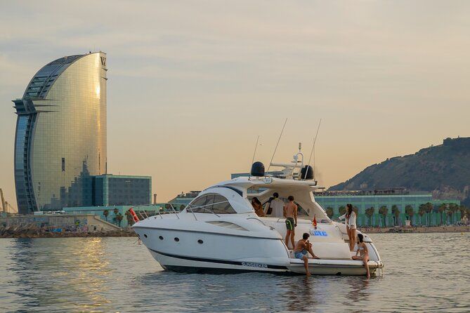 Private luxury yacht tour with snacks and drinks in Barcelona