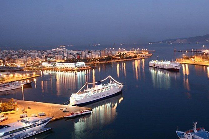 Pireaus port to Athens city center