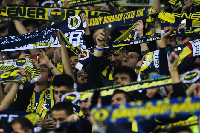 Istanbul: Live a football game and Turkish passion like a Local