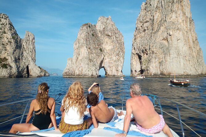 Private Cruise to Capri from Sorrento - yacht 40'