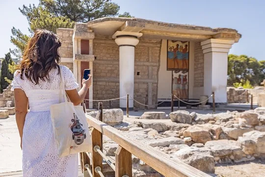 Knossos Palace & Archaeological Museum: E-Tickets with Audio Tour