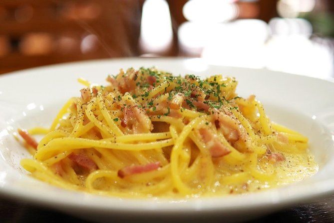Rome Tour and Local Food Experience with a Tour Guide