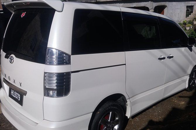 Airport Round-trip Transfer St. Lucia