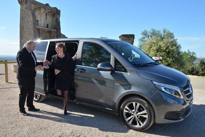 Private Sightseeing Tours with LYVAI