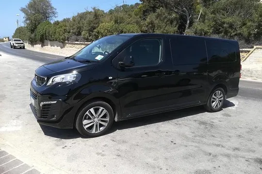 Private Chauffeur Tour Around Malta (Customisable)