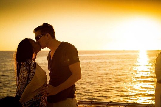 Sunset Boat Tour of the Arch, Land's End and more! All-inclusive!